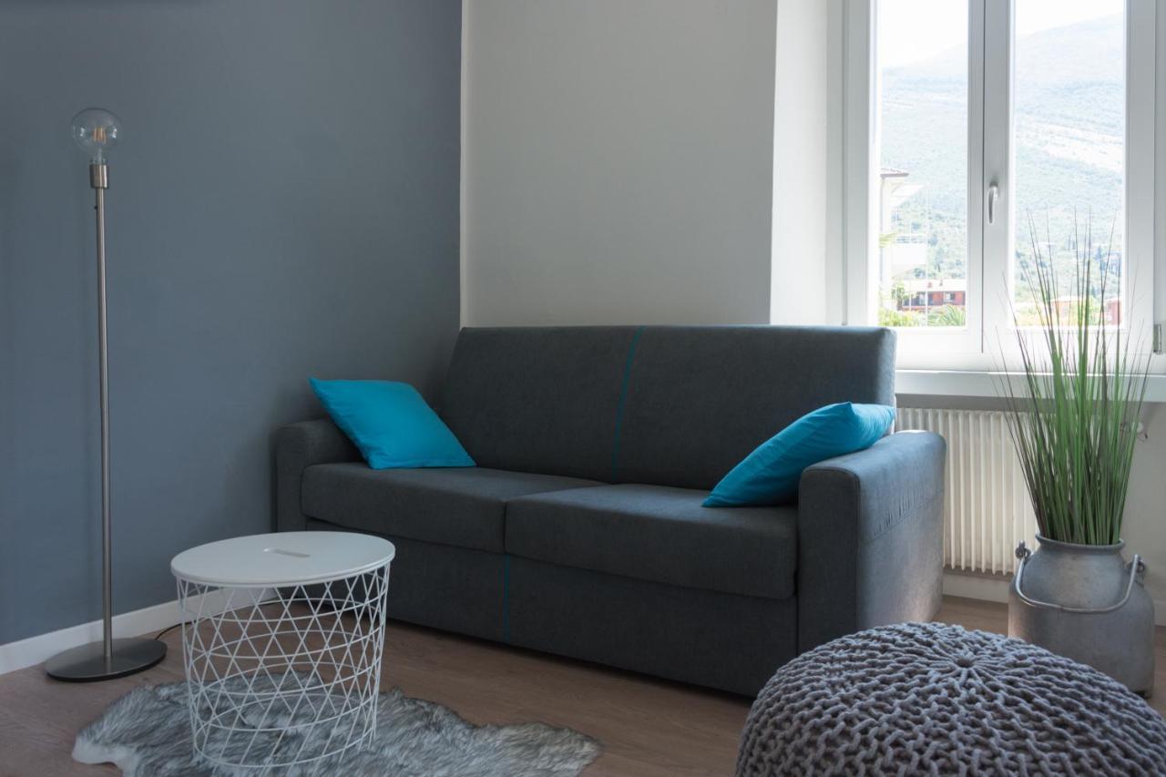 Nirvana Apartments Torbole Sul Garda Exteriör bild