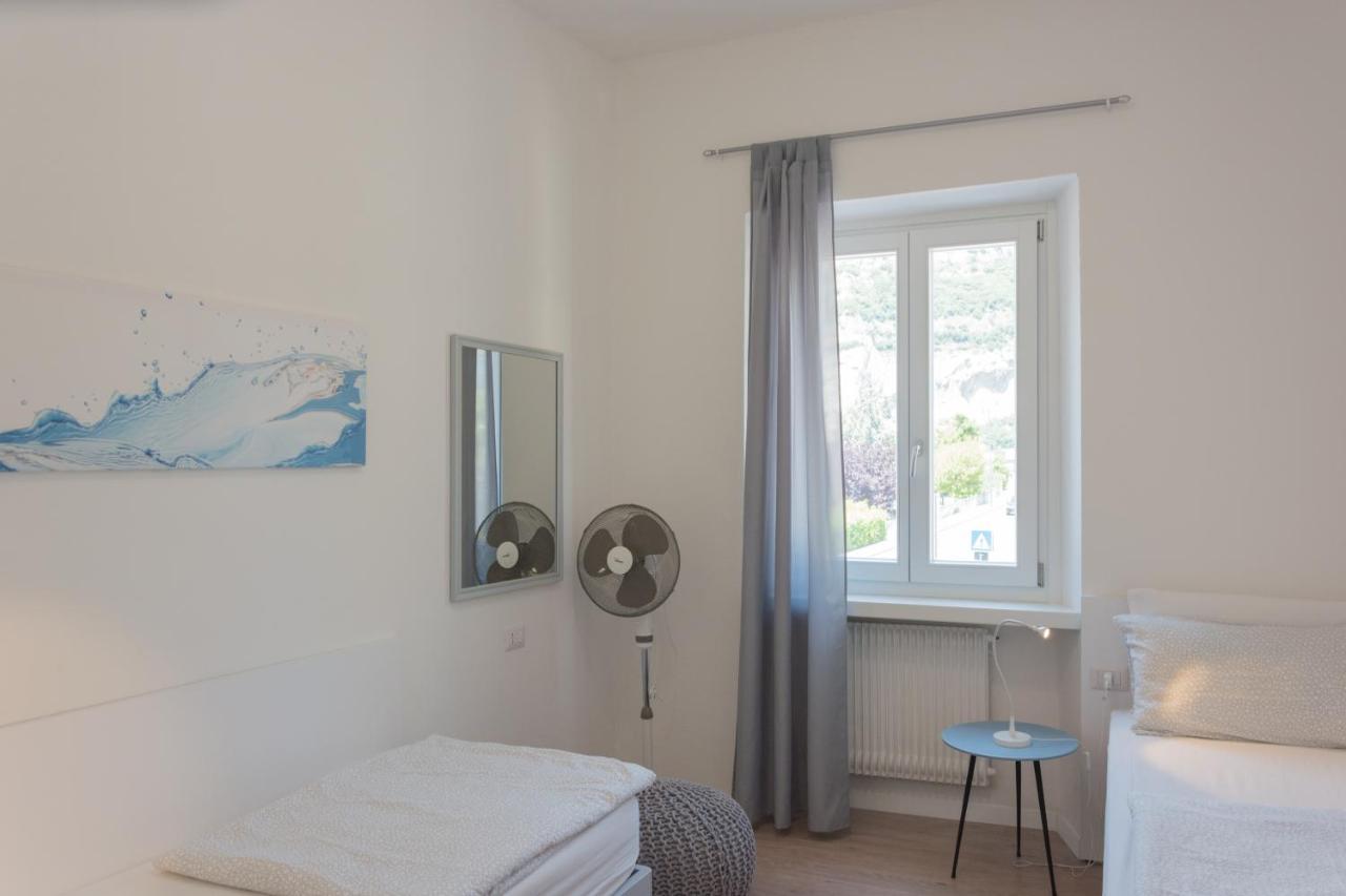 Nirvana Apartments Torbole Sul Garda Exteriör bild